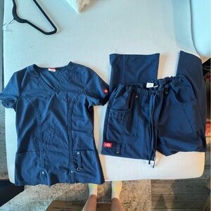 Dickies Navy Blue Scrub Set